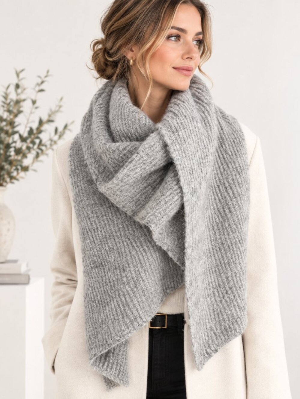 Varma The Warmth of Iceland Pure Wool Gray Mohair Wrap Blanket Scarf 60" NEW